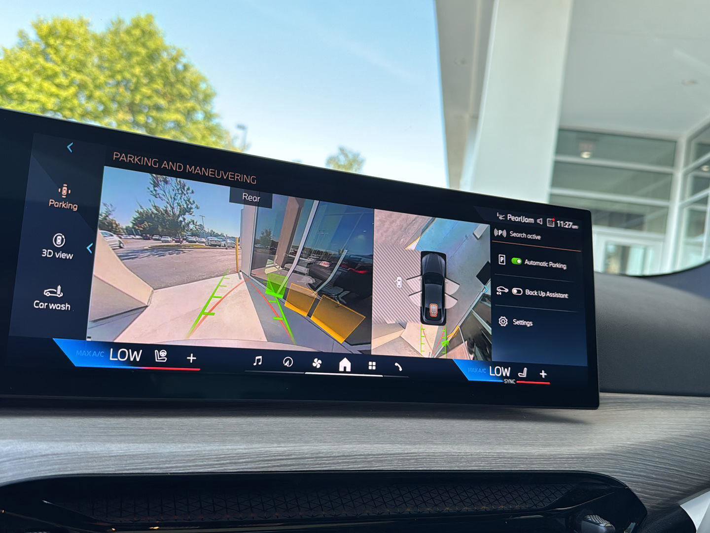 Used 2025 BMW 430i xDrive w/ Premium Package image 21