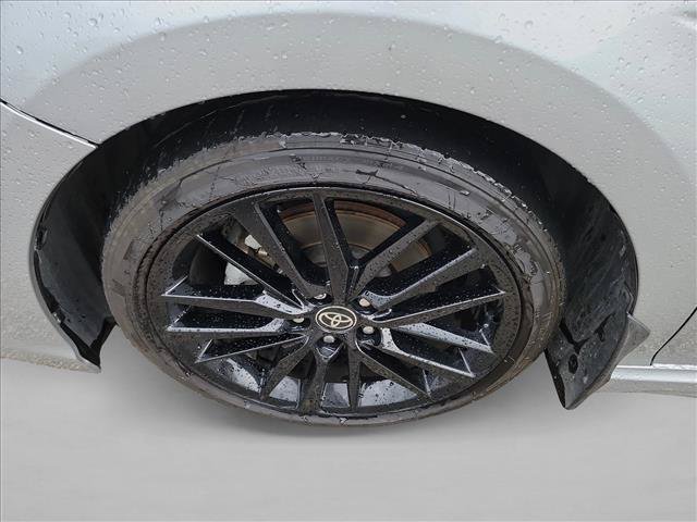 Used 2022 Toyota Camry XSE w/ Cold Weather Package FWD image 9