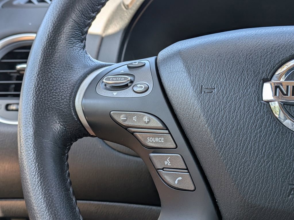 Used 2020 Nissan Pathfinder SV FWD image 27