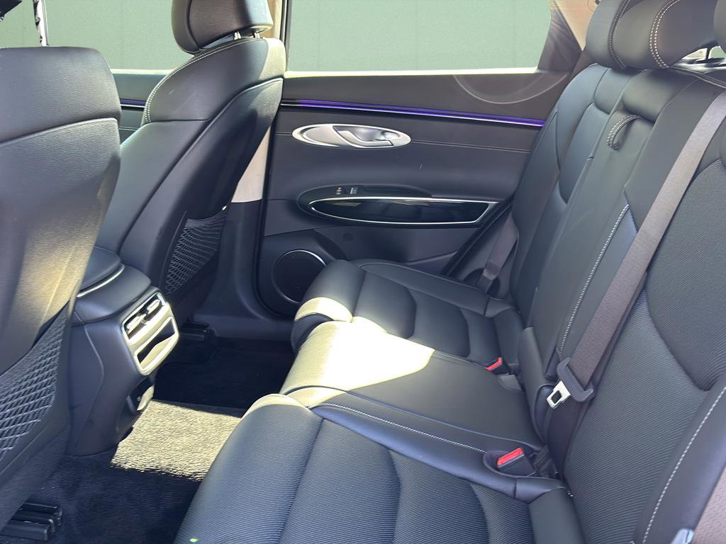 Certified 2026 Genesis GV70 2.5T image 16