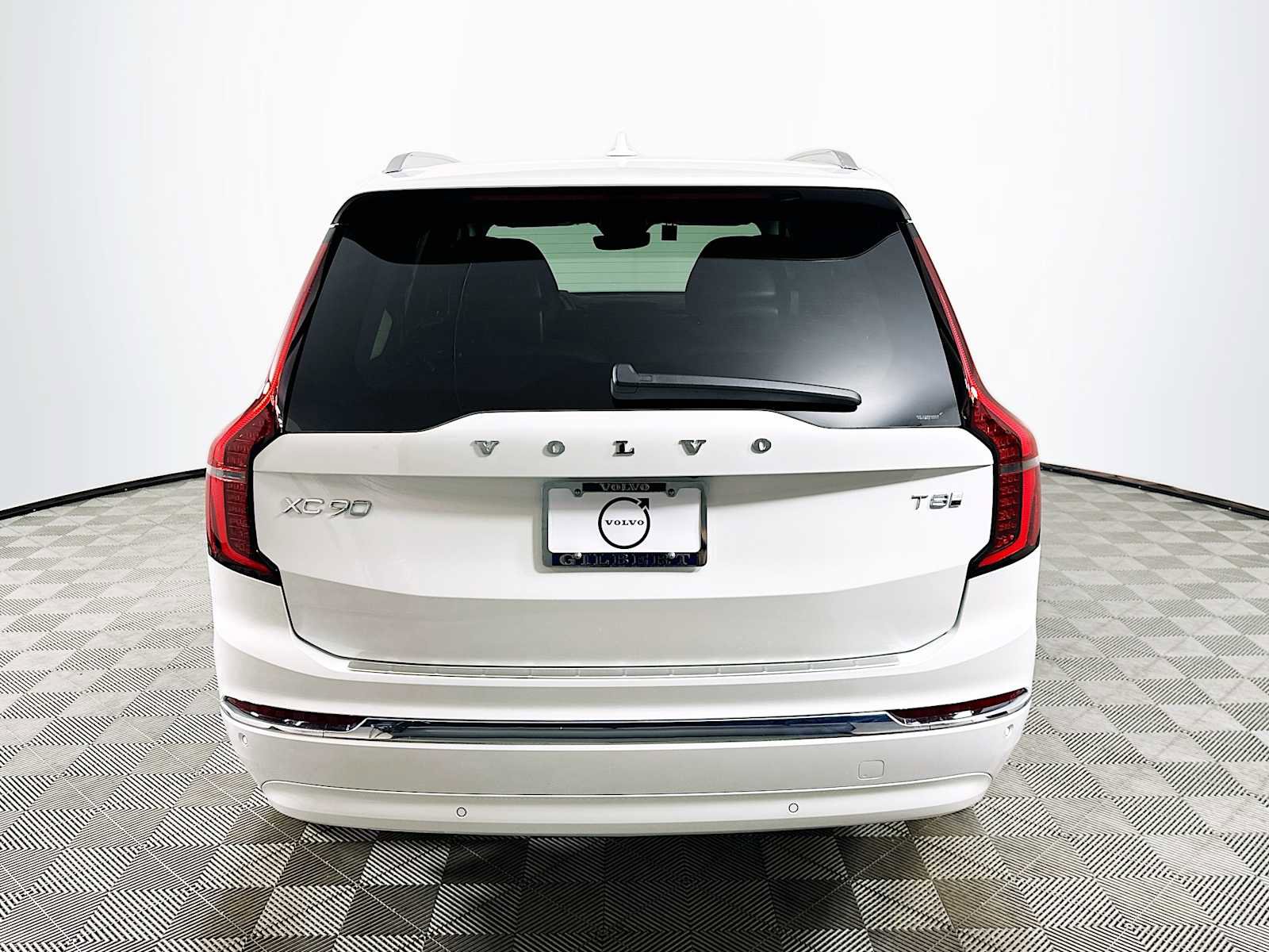 New 2025 Volvo XC90 T8 Plus w/ Protection Package Premier image 6