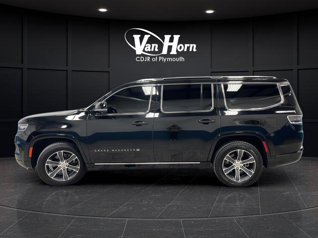Used 2023 Jeep Grand Wagoneer 4WD w/ Flexible Seating Group image 4