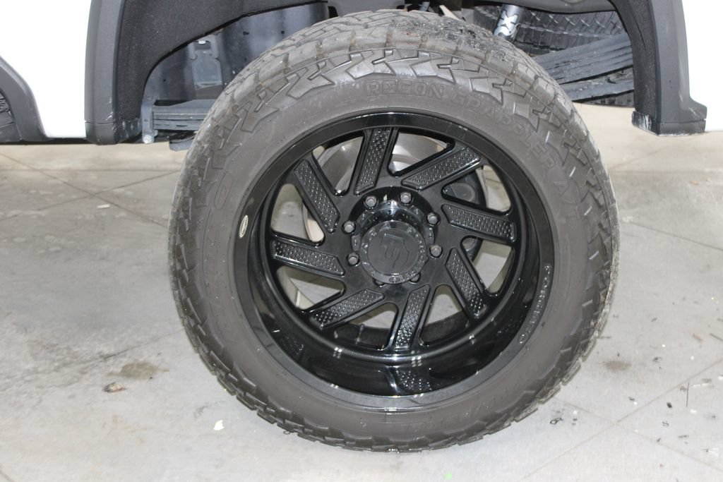 Used 2024 Chevrolet Silverado 2500 Custom w/ Z71 Off-Road Package AWD/4WD image 51