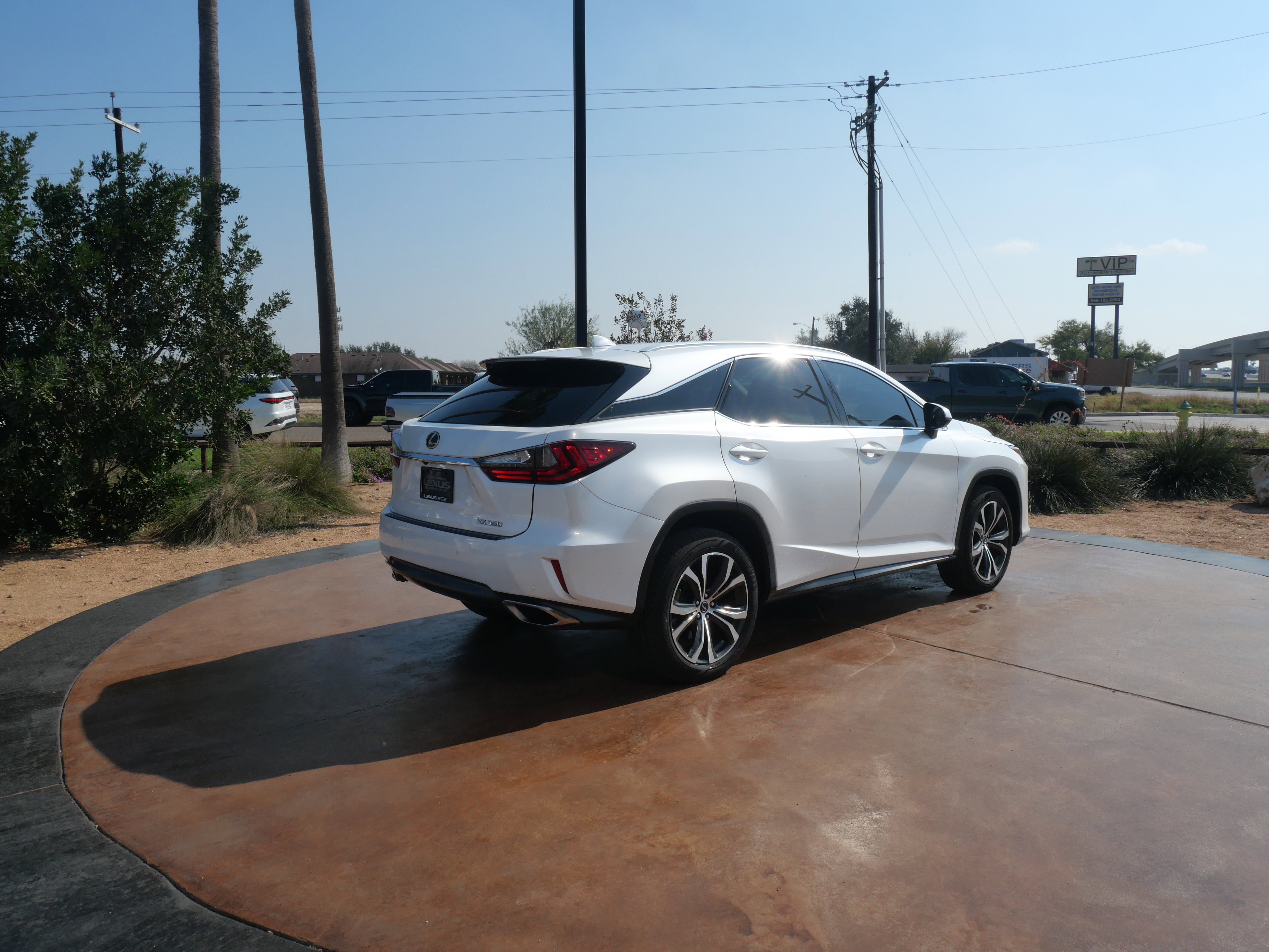 Used 2019 Lexus RX 350 FWD image 2