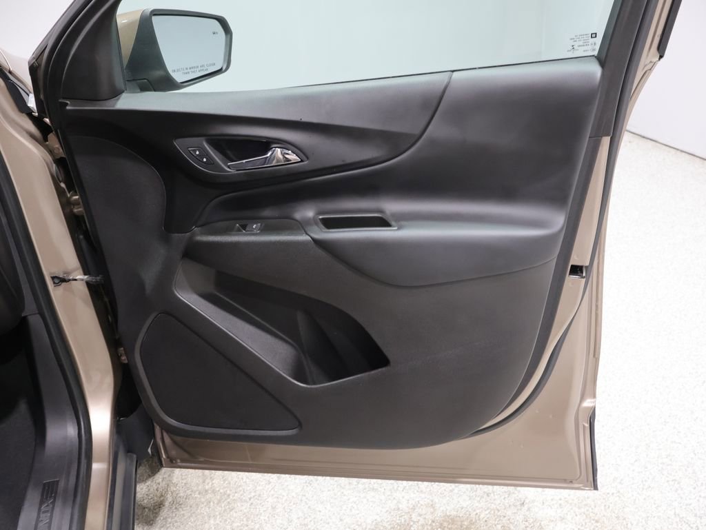 Used 2018 Chevrolet Equinox LT AWD/4WD image 22