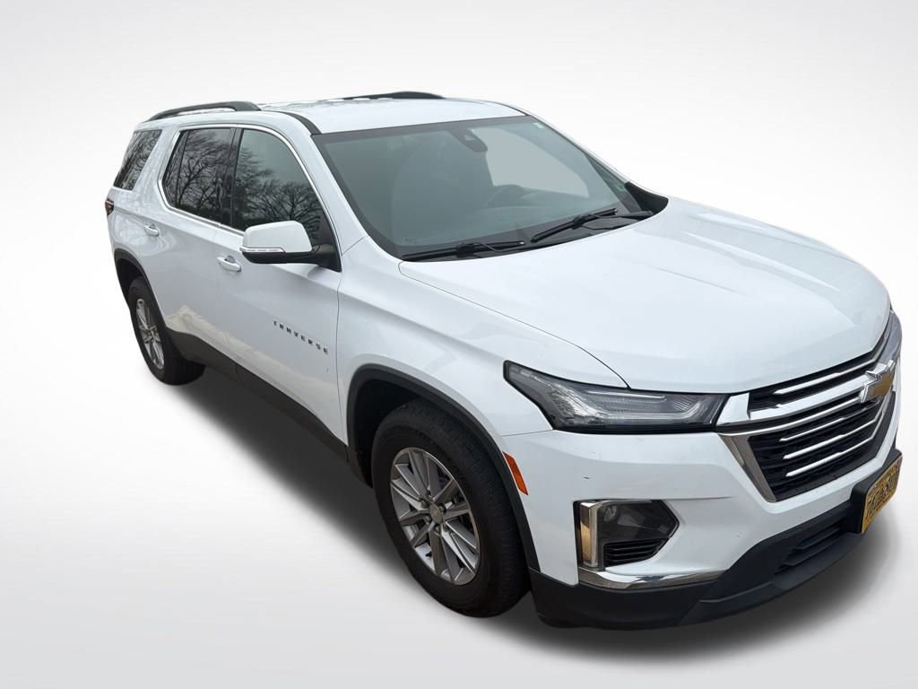 Used 2022 Chevrolet Traverse LT image 3