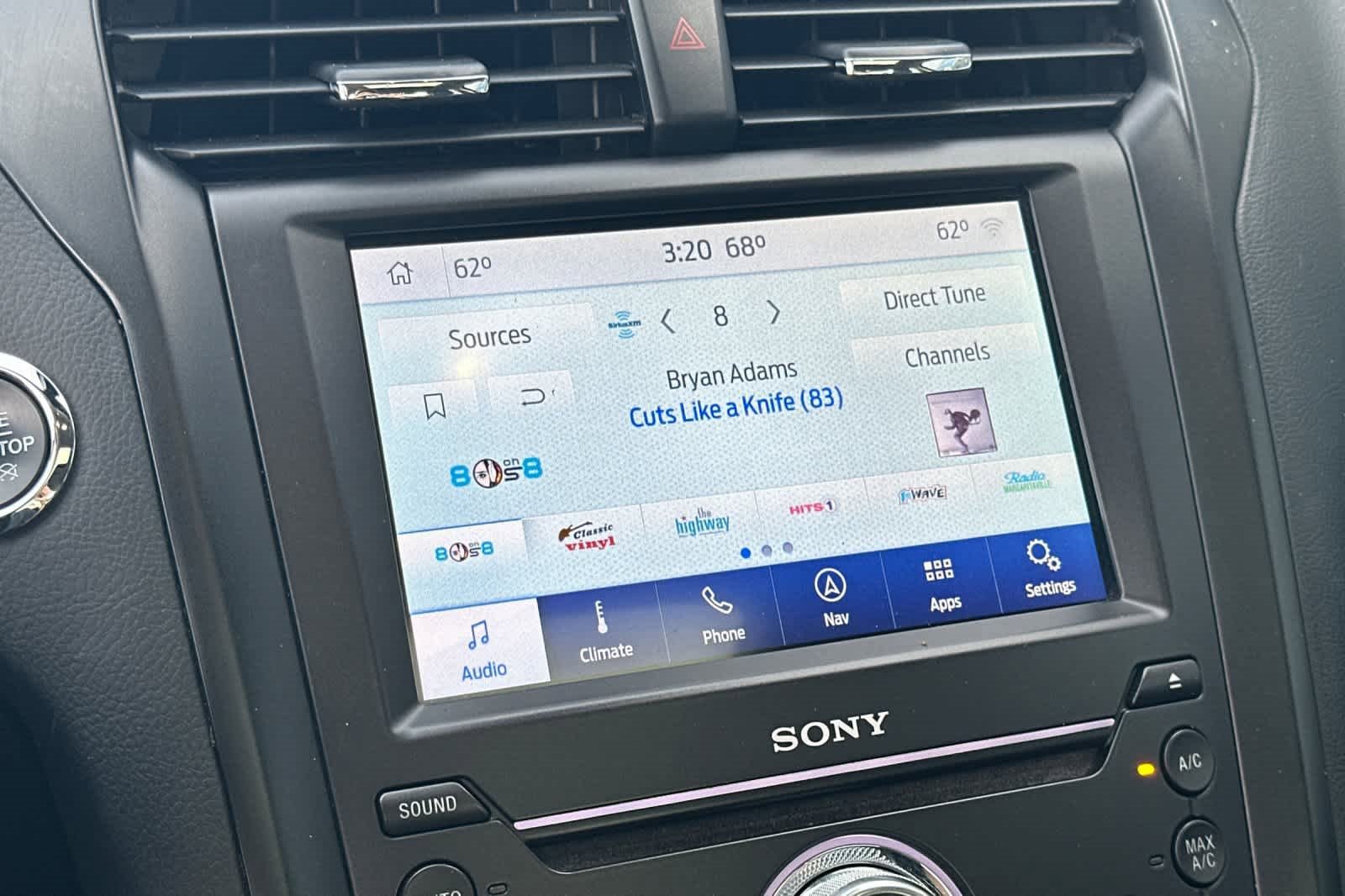 Used 2020 Ford Fusion Titanium image 17