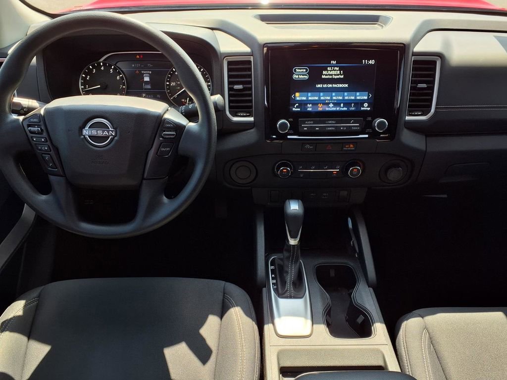 Used 2024 Nissan Frontier SV image 12