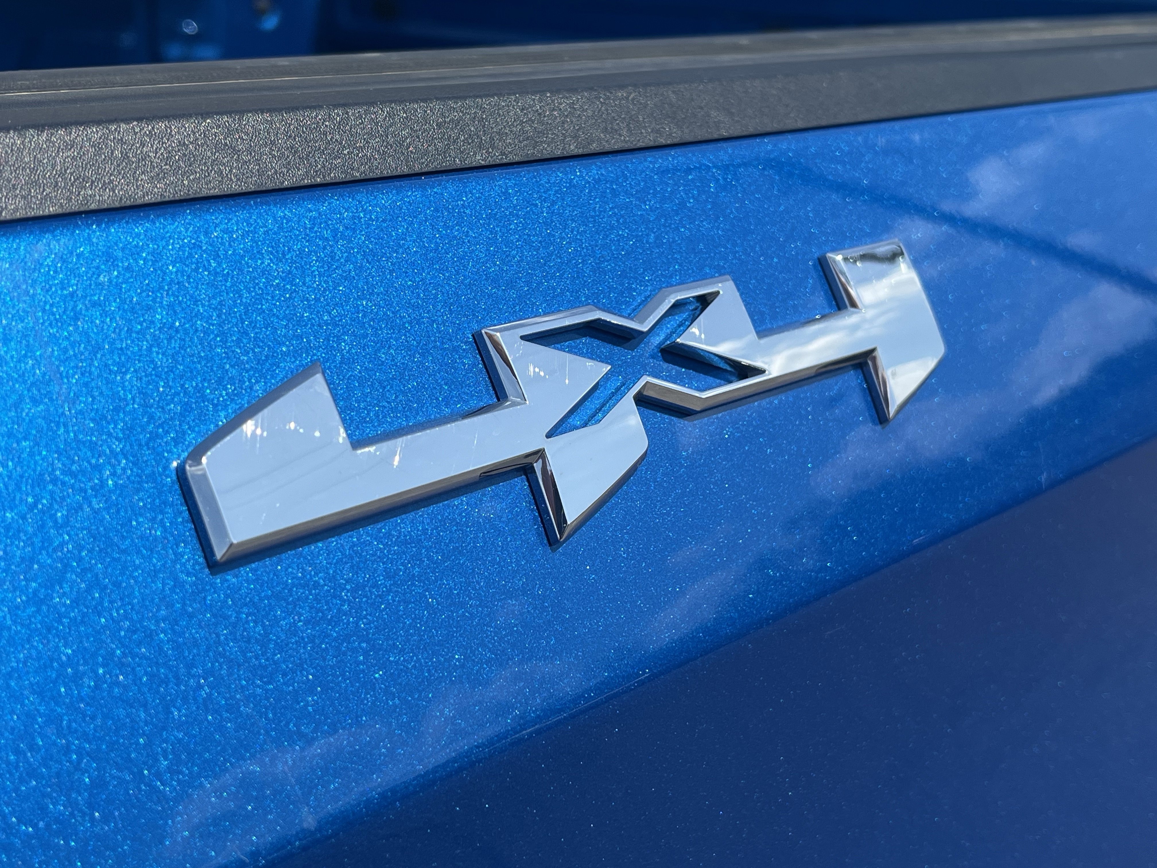 Used 2023 GMC Sierra 1500 Elevation image 9