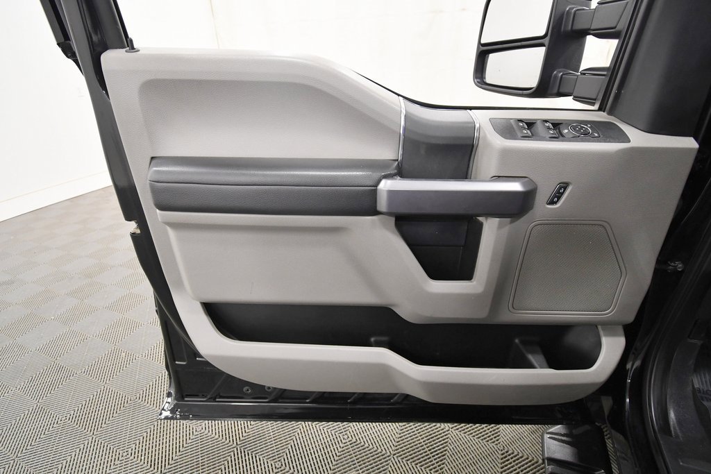 Used 2022 Ford F350 XLT w/ XLT Value Package image 12