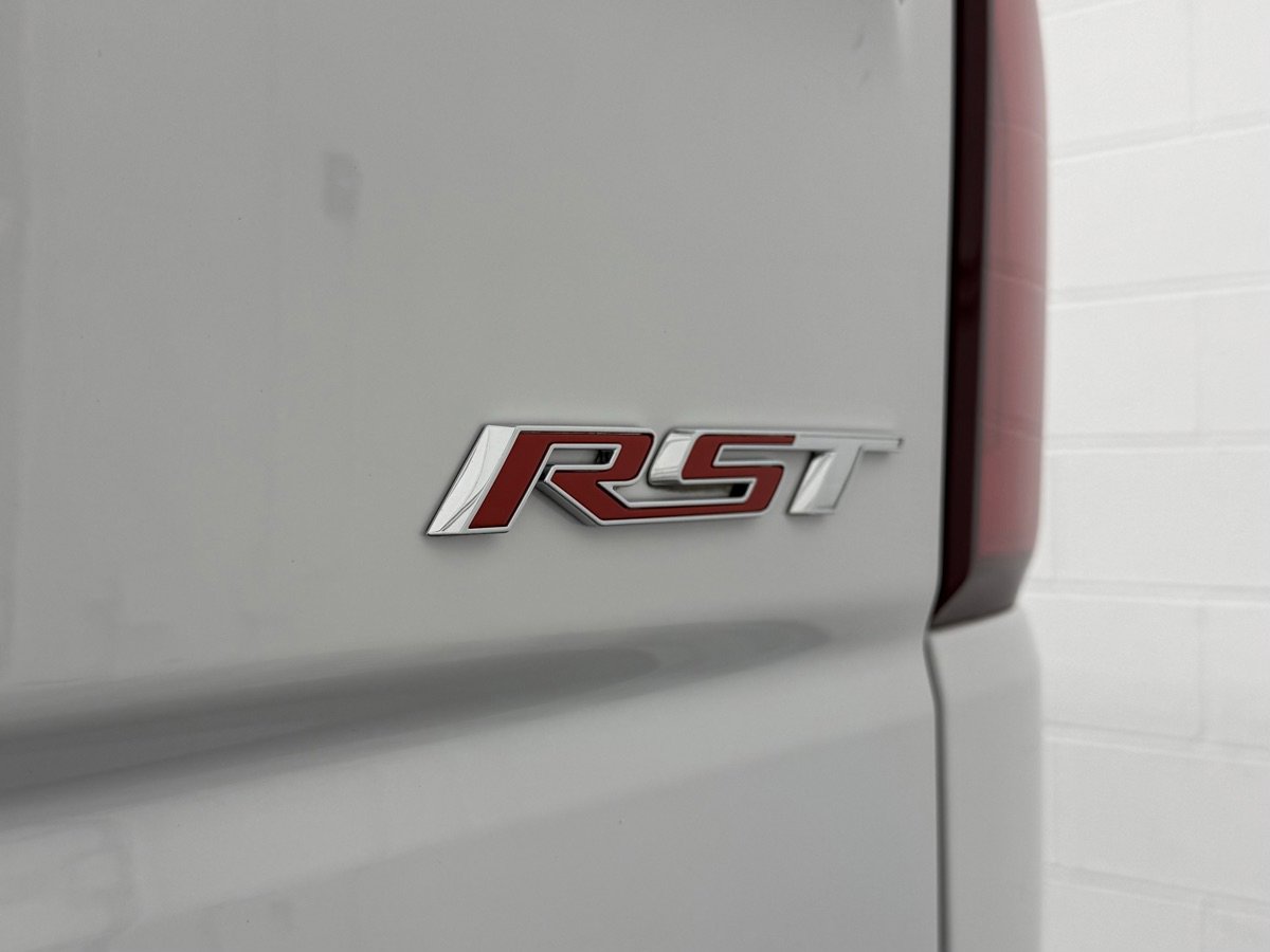Used 2024 Chevrolet Silverado 1500 RST w/ Z71 Off-Road Package image 9