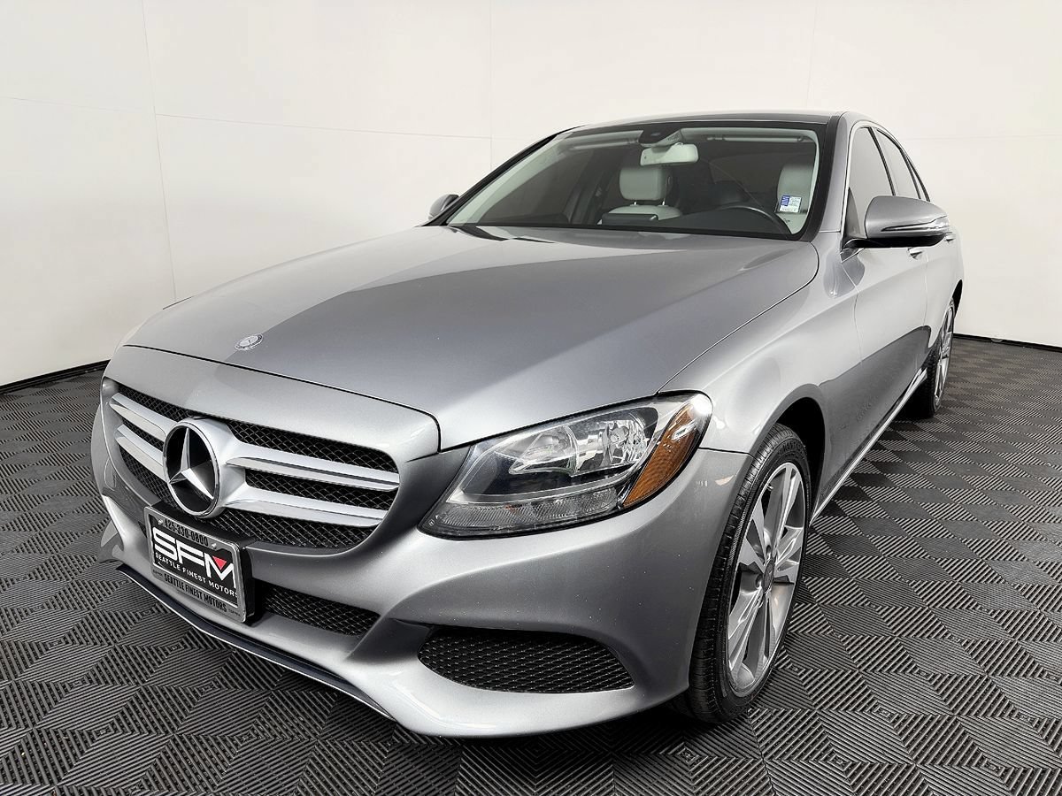 Used 2016 Mercedes-Benz C 300 4MATIC Sedan image 3
