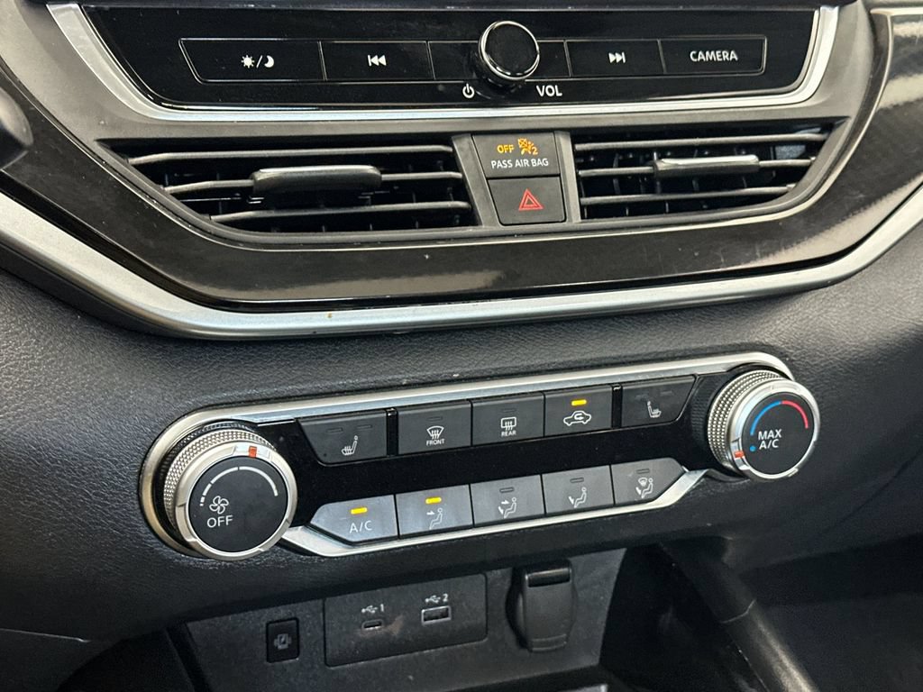 Used 2024 Nissan Altima 2.5 SR w/ SR Premium Package FWD image 19