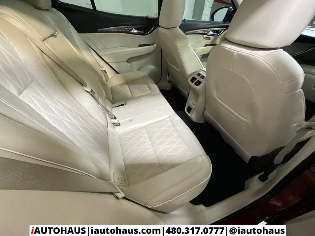 Used 2022 Buick Envision Avenir w/ Technology Package II FWD image 18