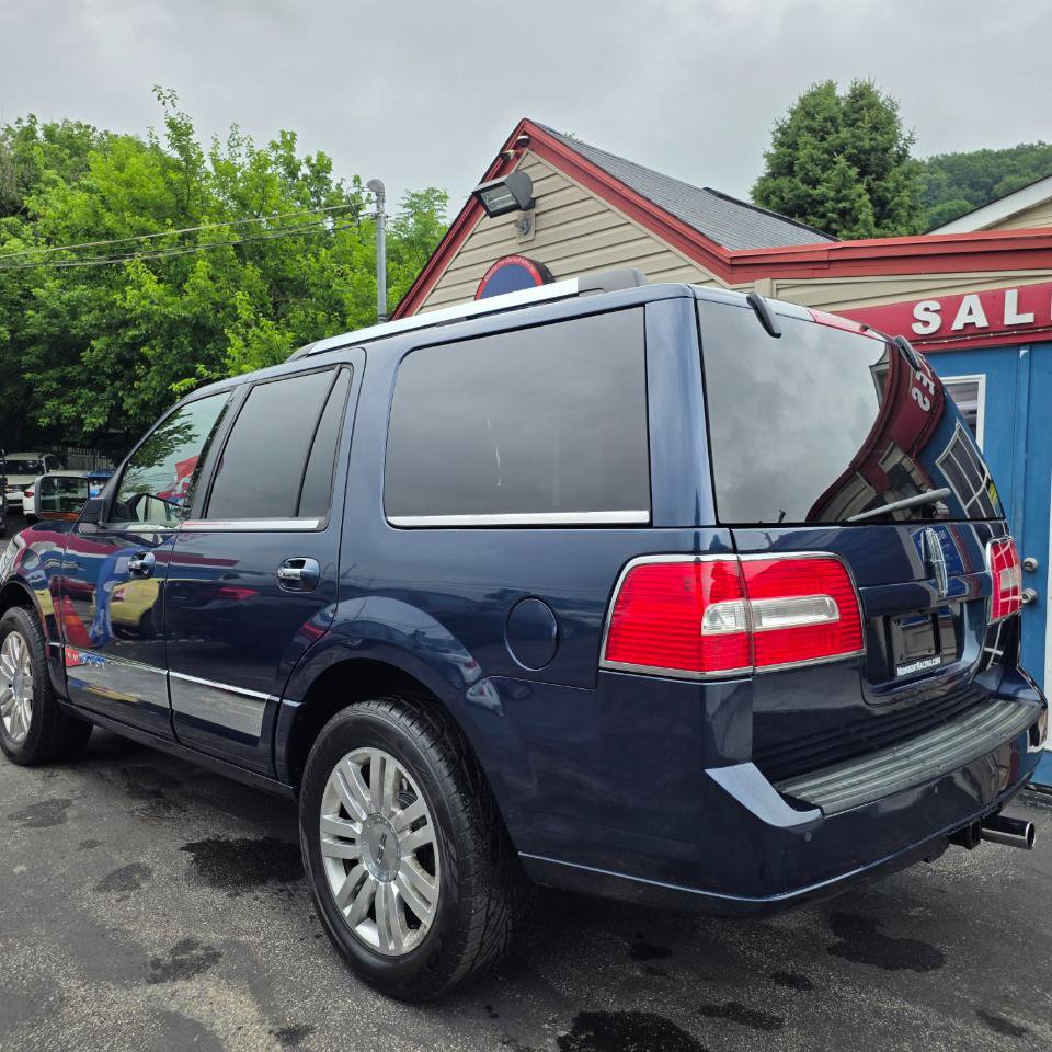 Used 2014 Lincoln Navigator 4WD image 9