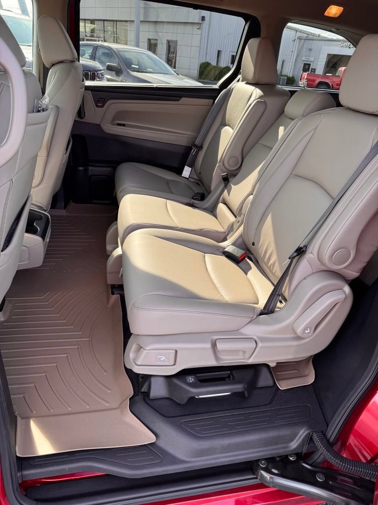 Used 2022 Honda Odyssey Touring image 11