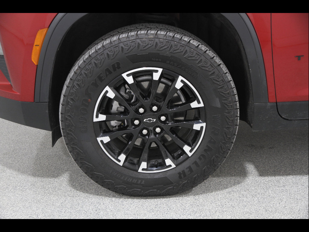 Certified 2026 Chevrolet Traverse Z71 w/ LPO, Floor Liner Package image 22