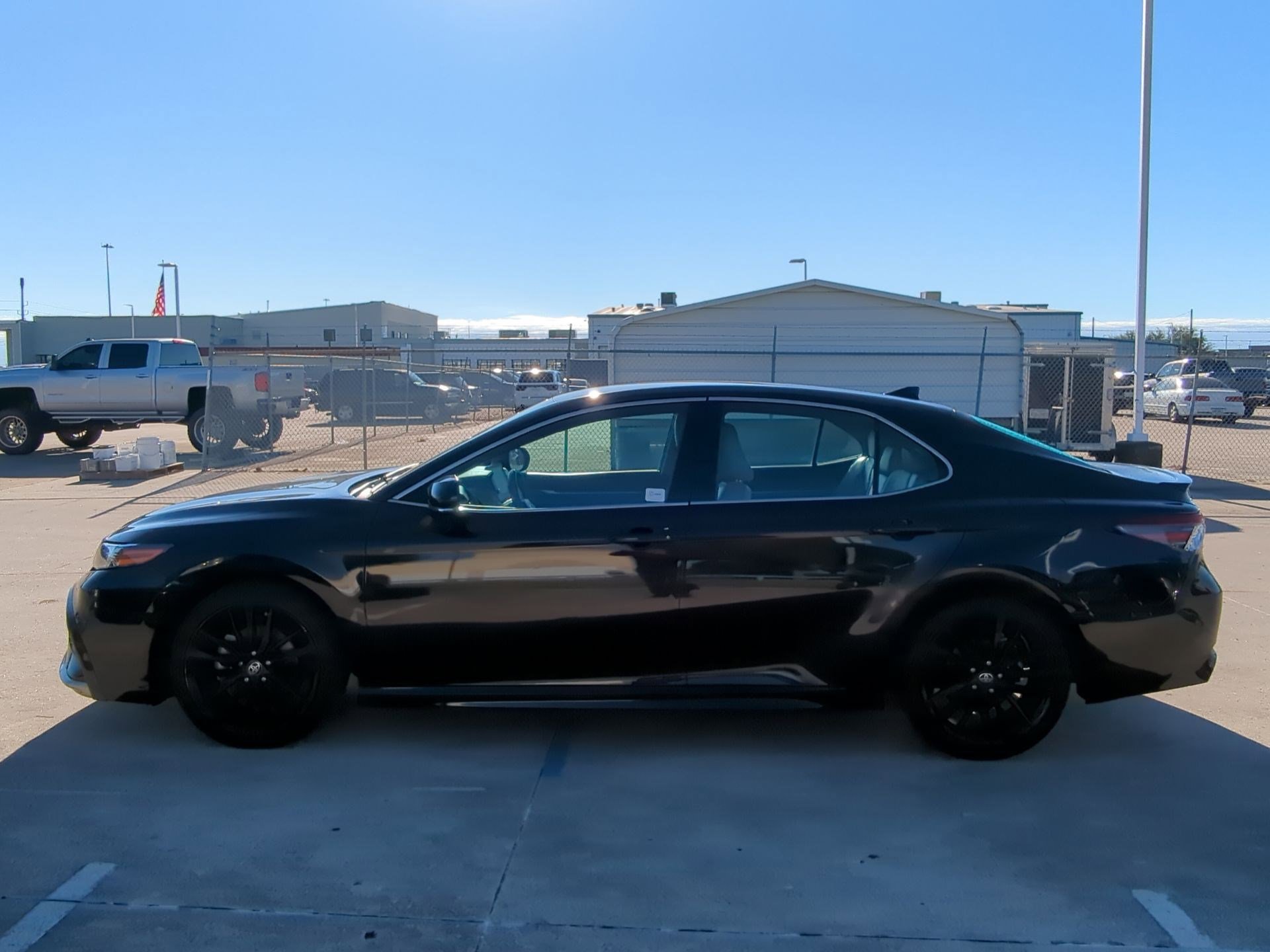 Used 2023 Toyota Camry XSE image 7