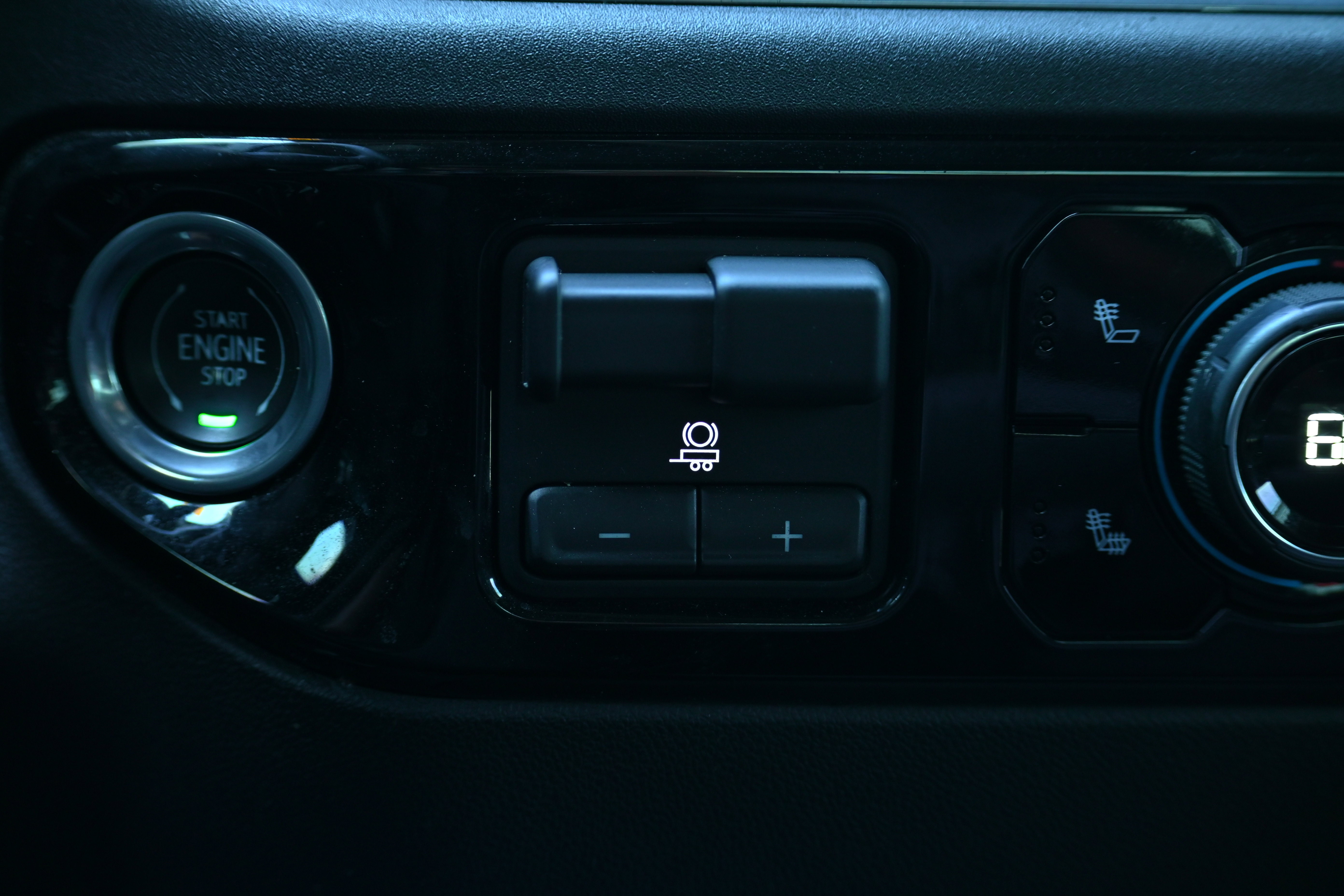 Used 2024 Chevrolet Silverado 2500 LTZ image 25