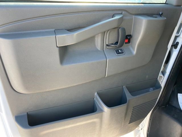 Certified 2024 GMC Savana 2500 Work Van w/ Driver Convenience Package image 14