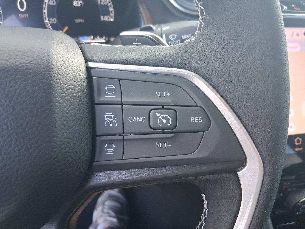 New 2027 Jeep Grand Cherokee Laredo X AWD/4WD image 13
