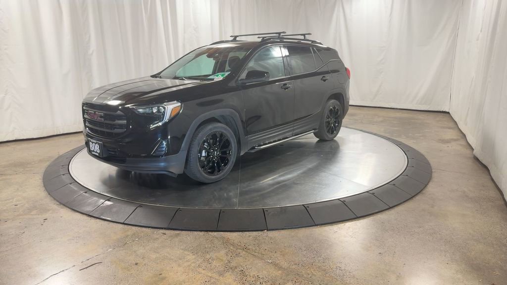 Used 2021 GMC Terrain SLE w/ Elevation Edition image 6