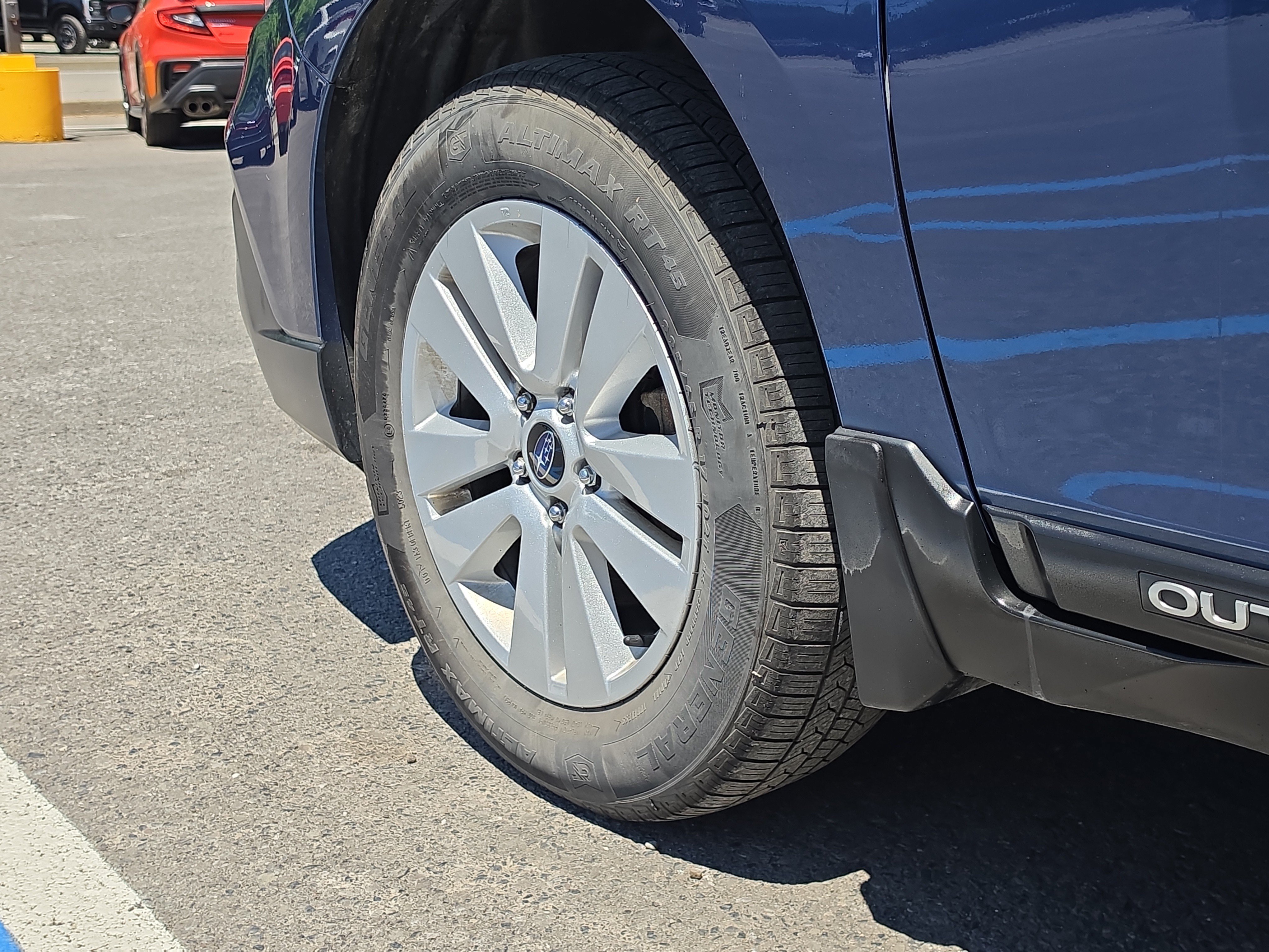 Used 2019 Subaru Outback 2.5i AWD/4WD image 11