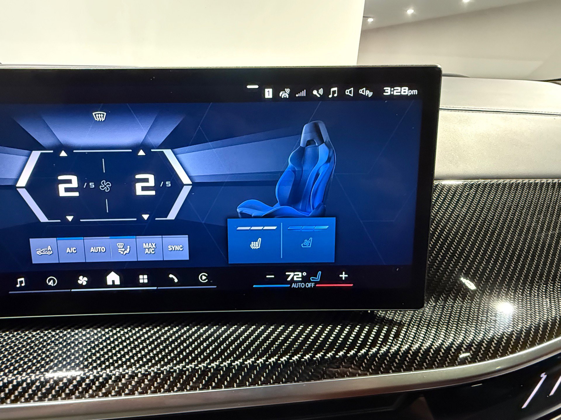 Used 2025 BMW X5 M Competition w/ Executive Package image 49