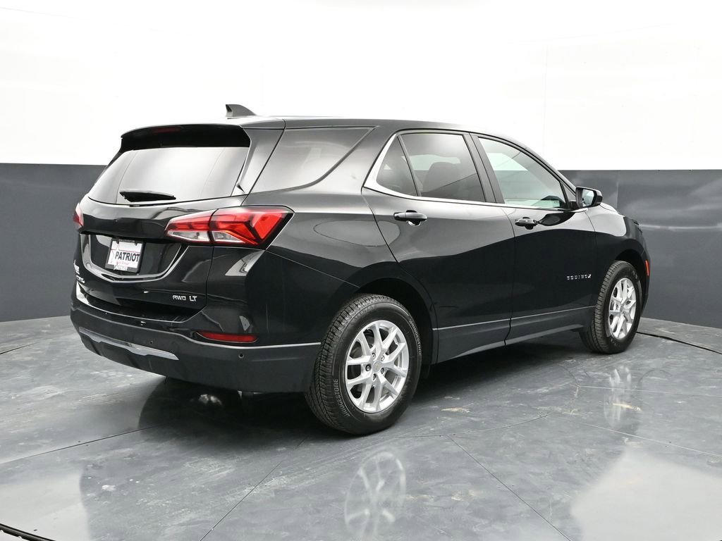 Used 2024 Chevrolet Equinox LT image 3