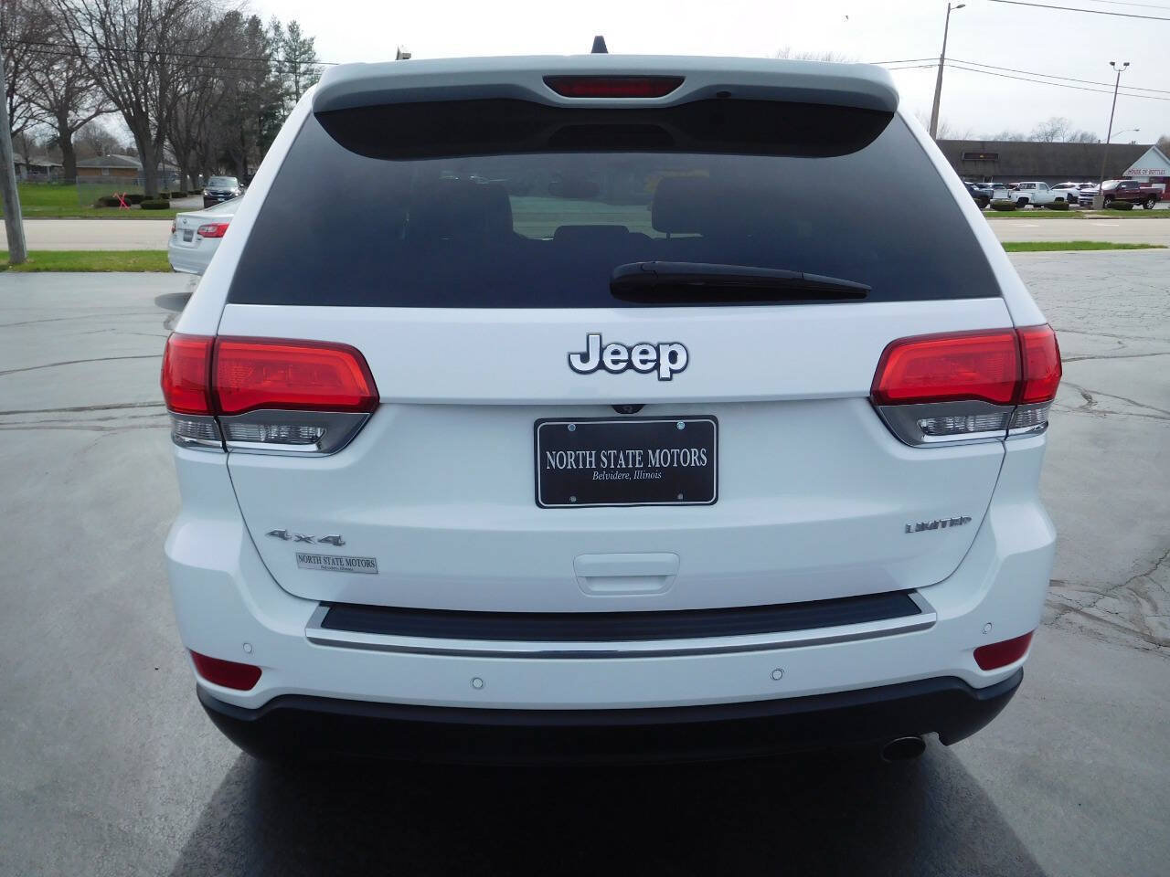 Used 2017 Jeep Grand Cherokee Limited AWD/4WD image 8