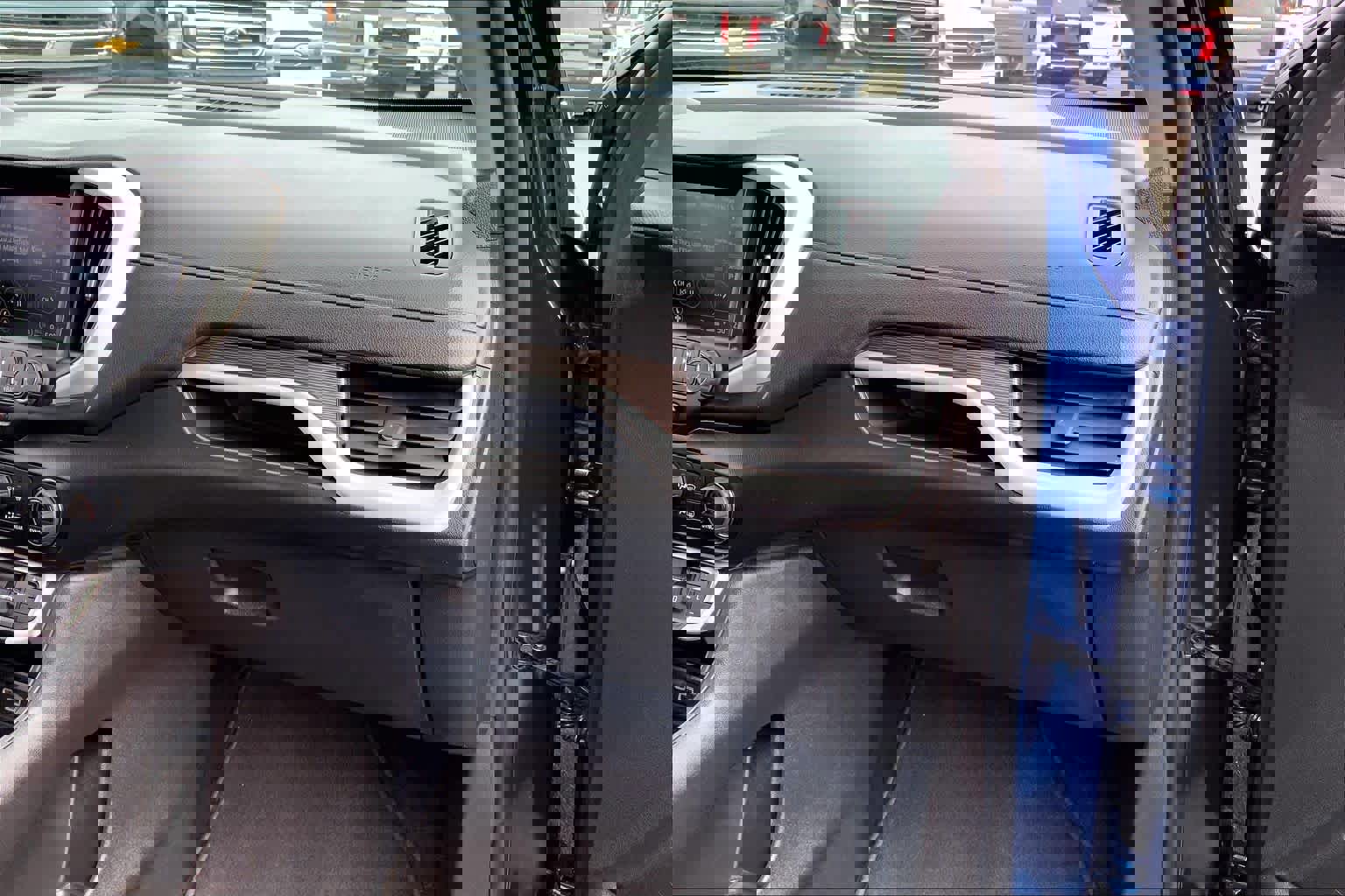 Used 2022 GMC Terrain SLT image 18