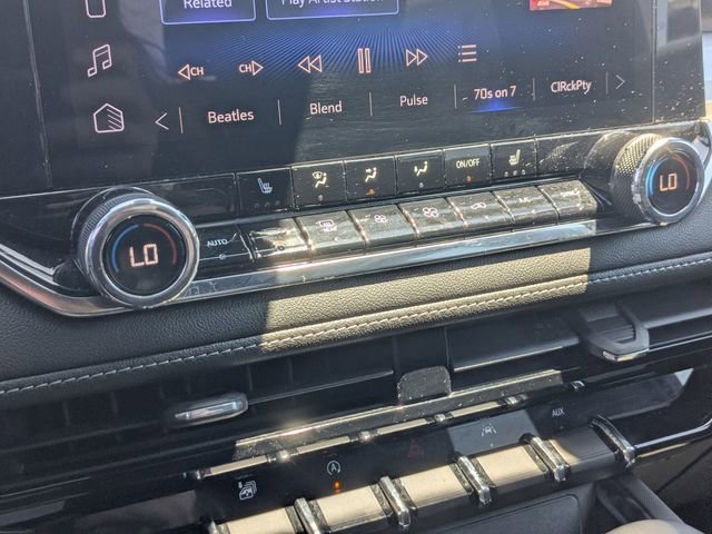 Used 2023 Chevrolet Colorado LT w/ LT Convenience Package II AWD/4WD image 15