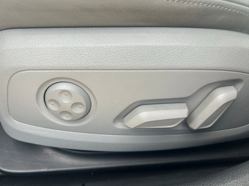 Used 2023 Audi A4 2.0T Premium Plus w/ Premium Plus Package image 48