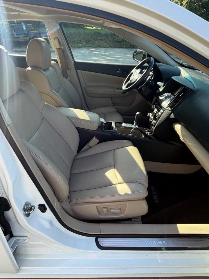 Used 2014 Nissan Maxima 3.5 SV w/ Premium Package FWD image 11