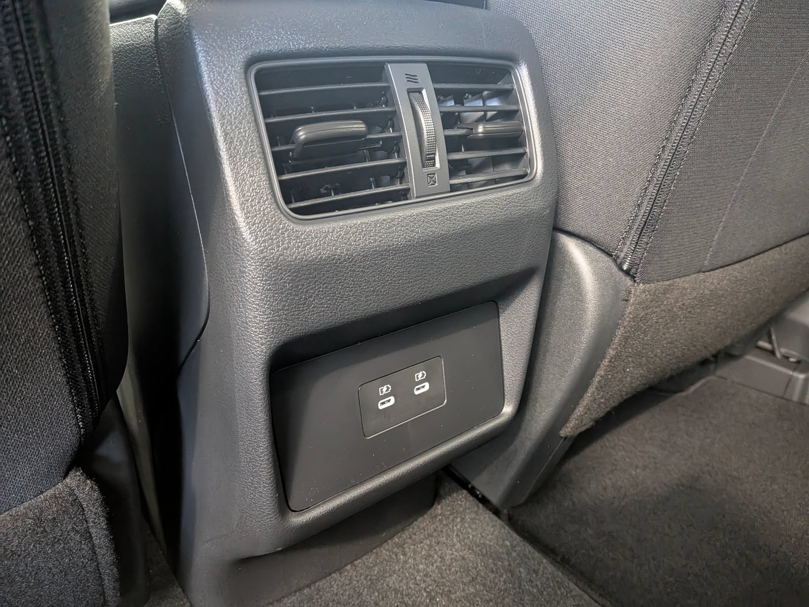 New 2026 Nissan Rogue SV FWD image 25