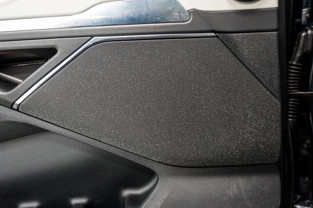 Used 2025 Lincoln Navigator L Reserve image 24