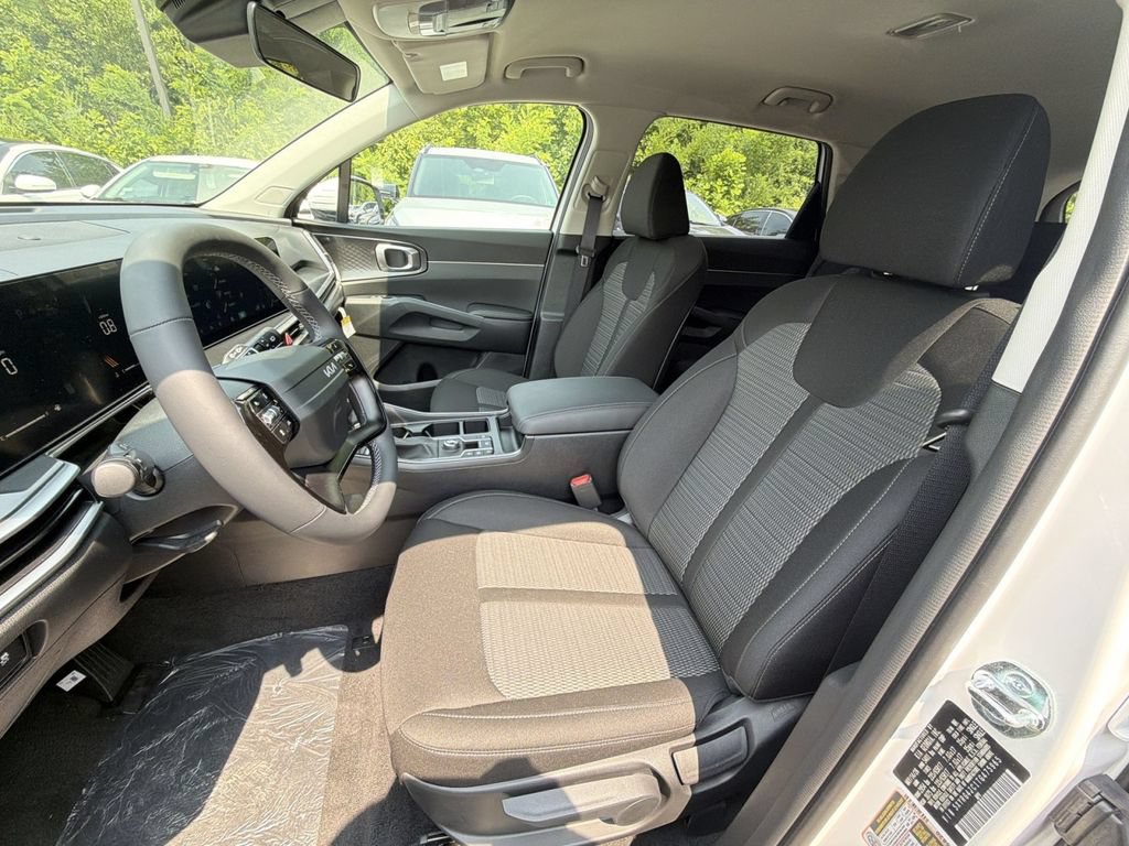 New 2026 Kia Sorento LX FWD image 23
