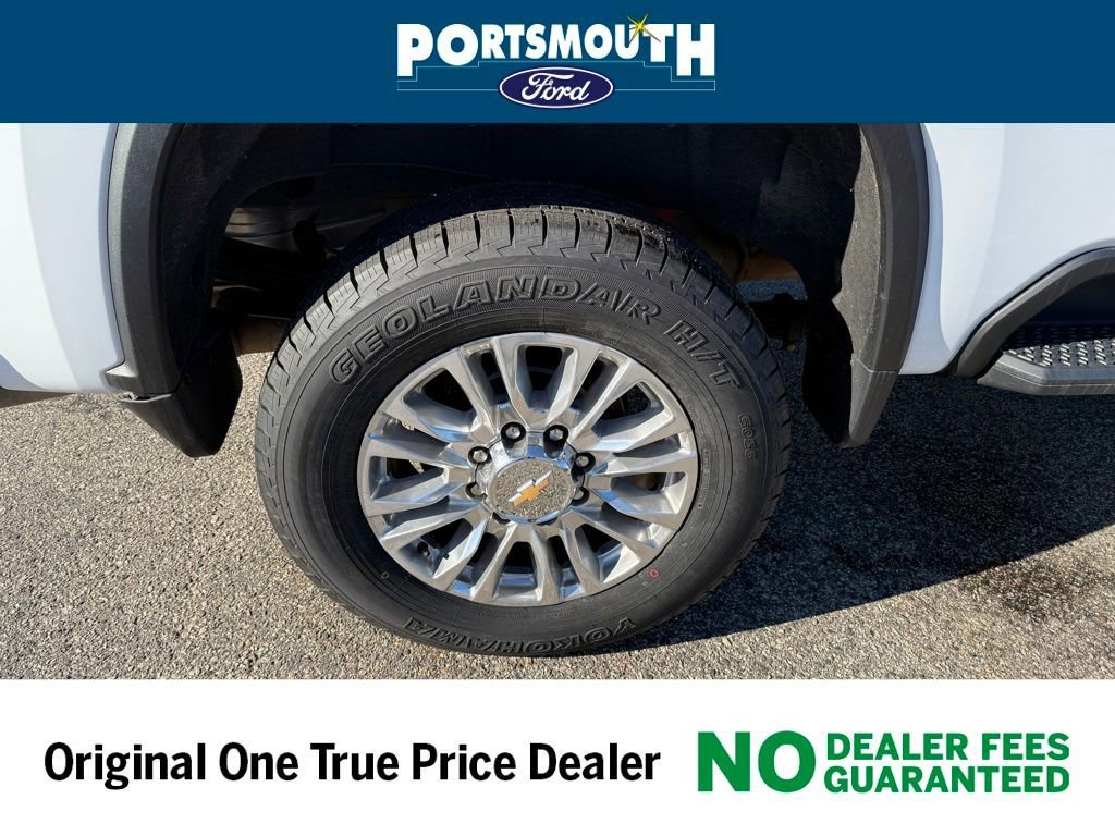 Used 2023 Chevrolet Silverado 2500 High Country w/ Z71 Off-Road Package AWD/4WD image 35