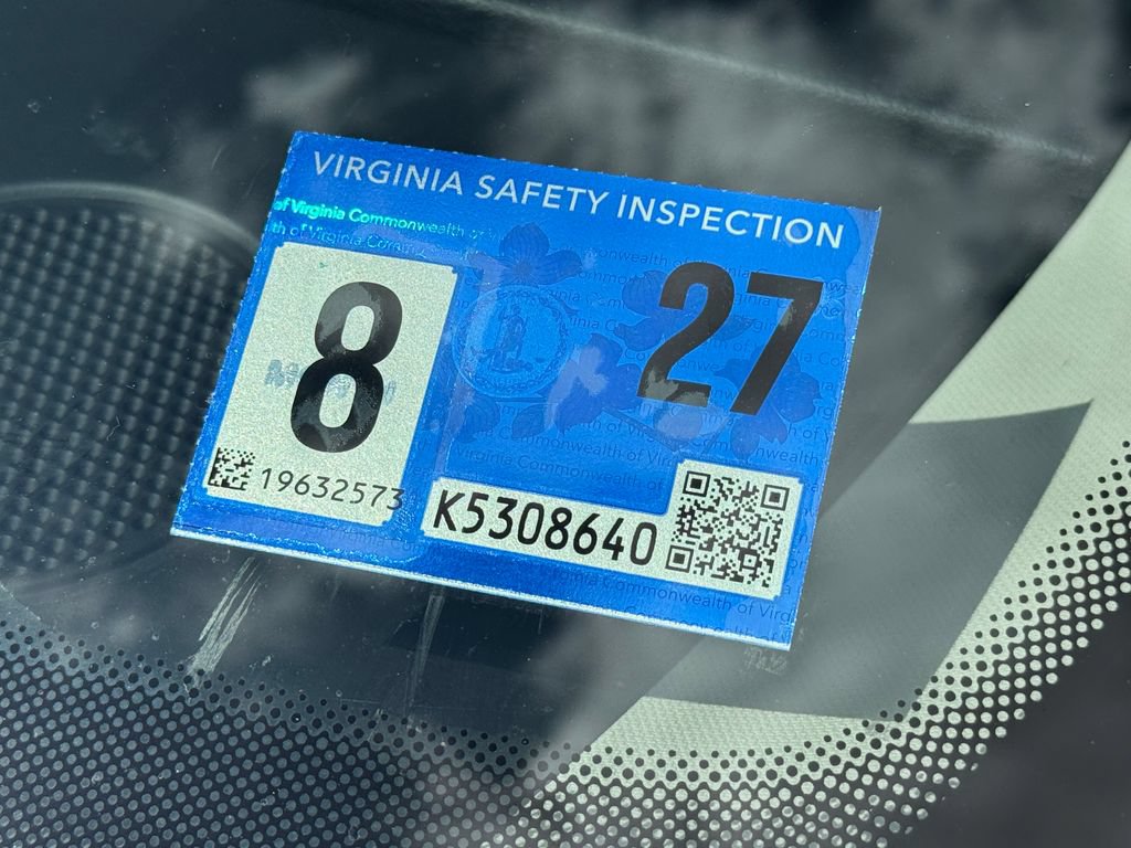 Used 2019 Dodge Grand Caravan SE FWD image 24