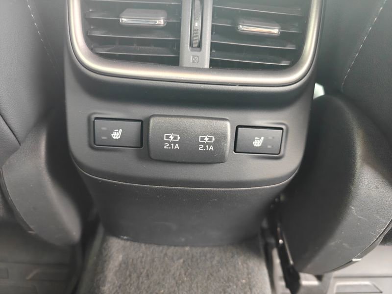 Used 2022 Subaru Outback Limited image 25