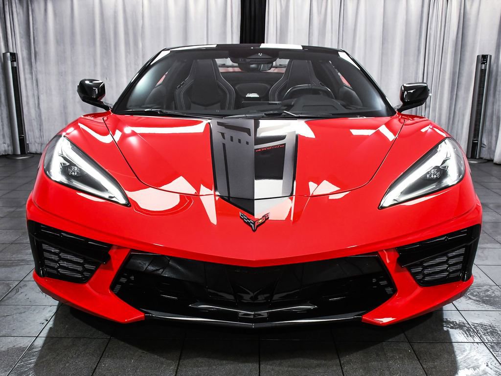 Used 2024 Chevrolet Corvette Stingray Convertible RWD image 2