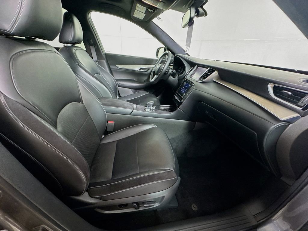 Certified 2019 INFINITI QX50 Essential w/ Sensory Package FWD image 37