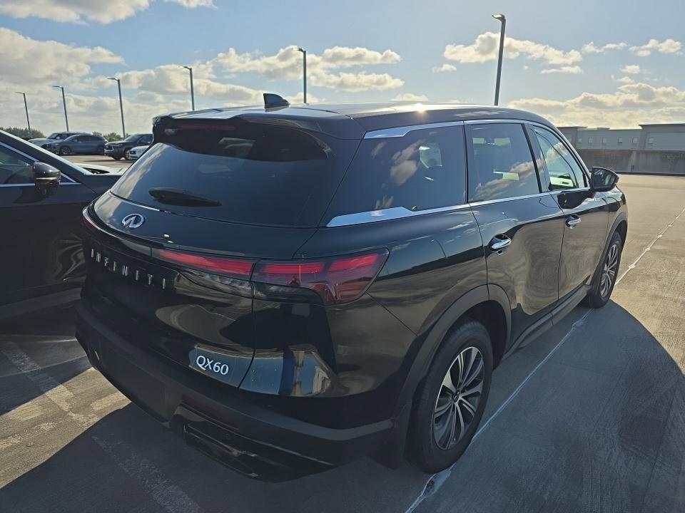 Certified 2023 INFINITI QX60 Pure image 8