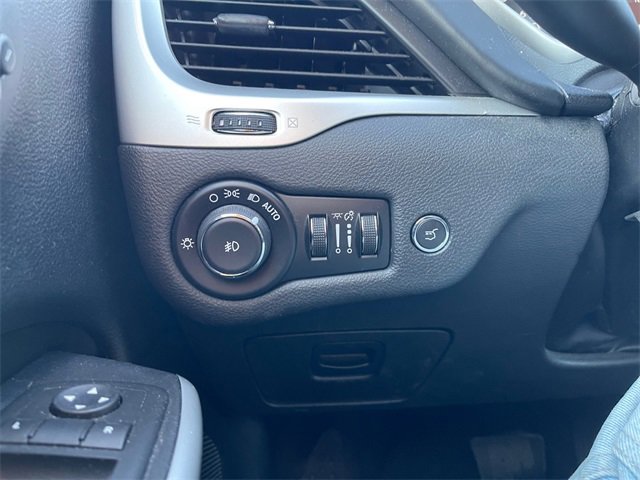 Used 2016 Jeep Cherokee Overland w/ Technology Group image 22