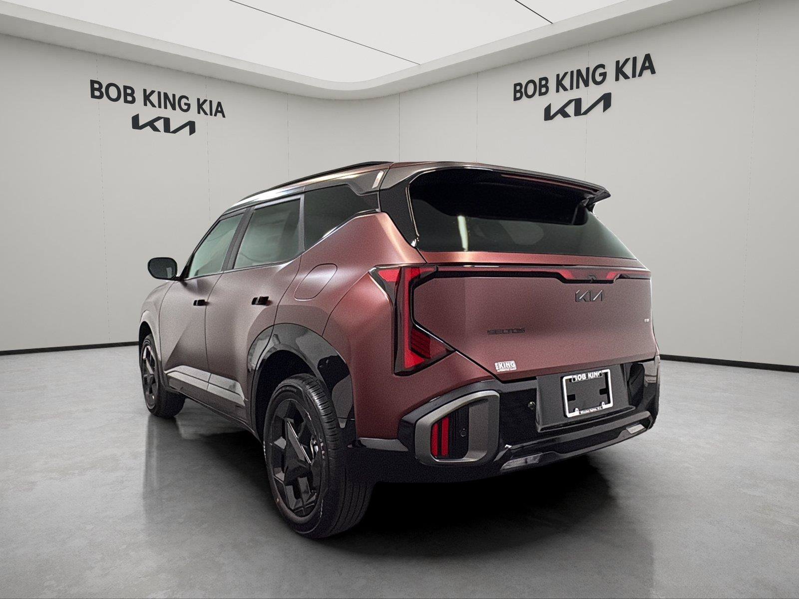 New 2027 Kia Seltos X-Line S AWD/4WD image 3