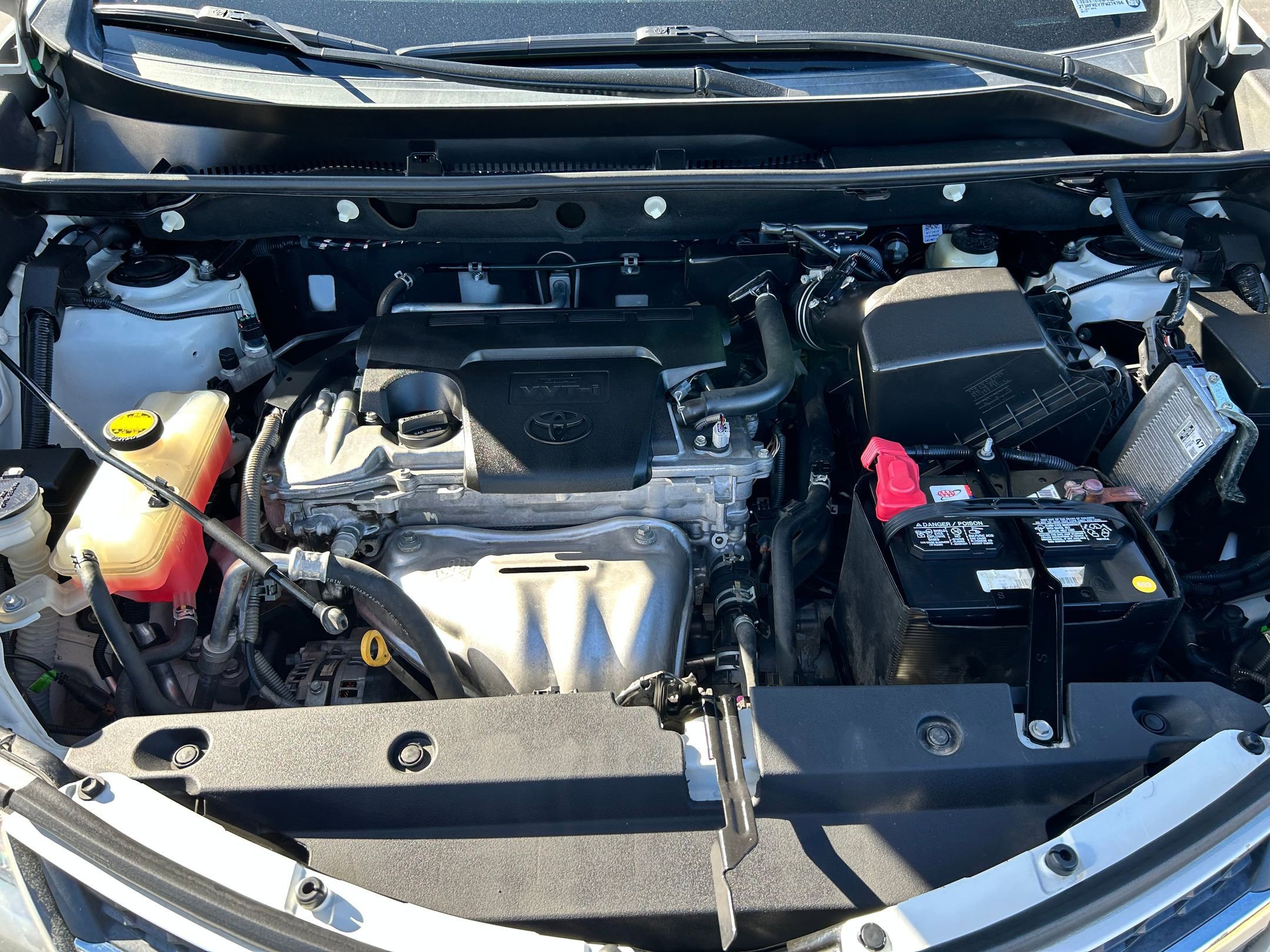 Used 2015 Toyota RAV4 XLE image 30