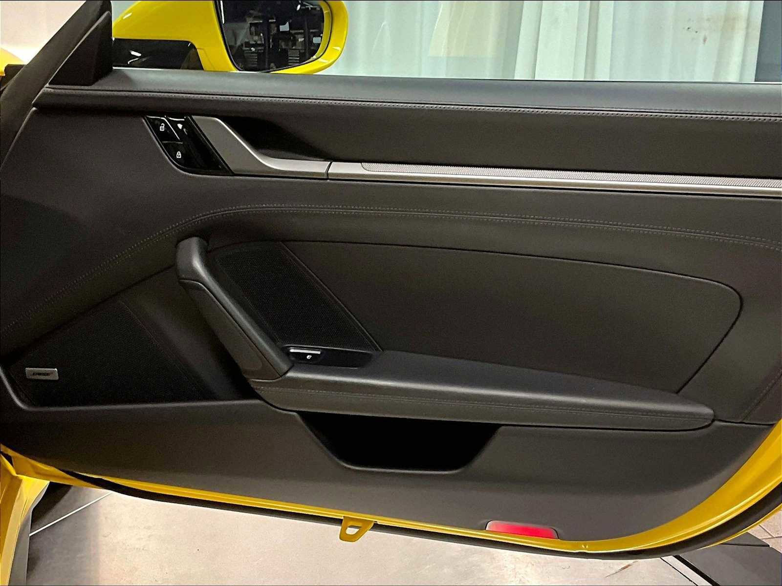 Used 2020 Porsche 911 Carrera S image 28