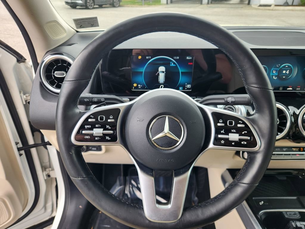 Used 2021 Mercedes-Benz GLB 250 4MATIC image 21