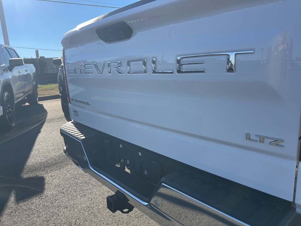 Used 2024 Chevrolet Silverado 1500 LTZ w/ Technology Package image 33