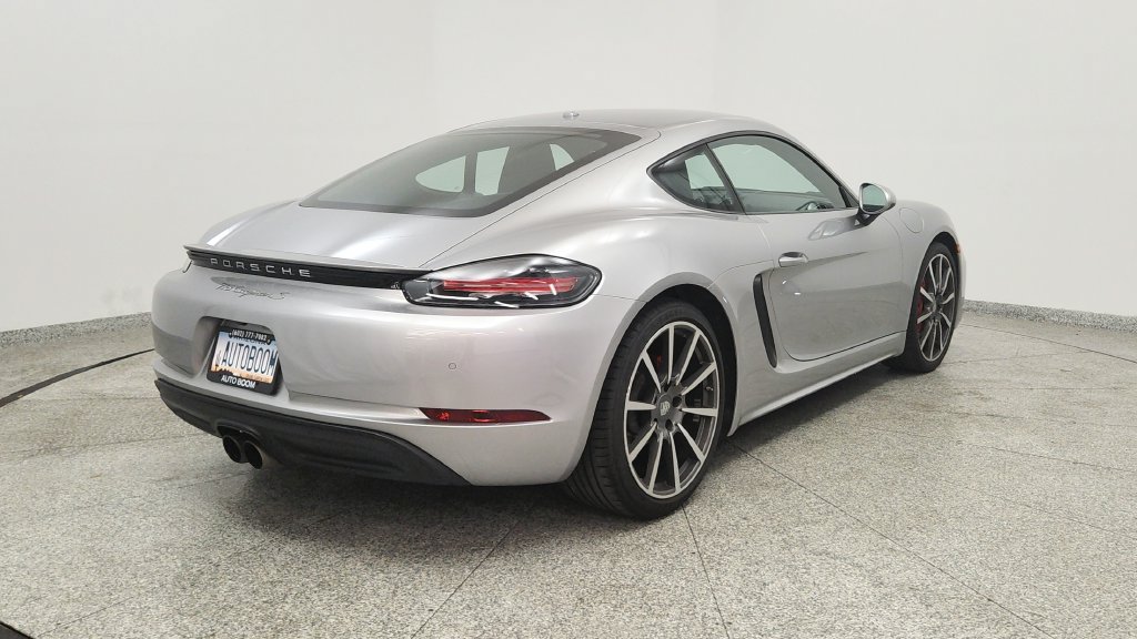 Used 2019 Porsche 718 Cayman S RWD image 5